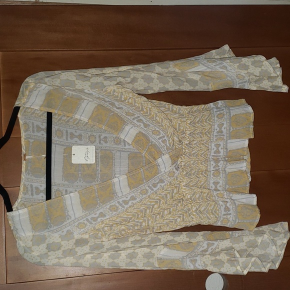NWT Free People Peasant Blouse Size S - Picture 3 of 6